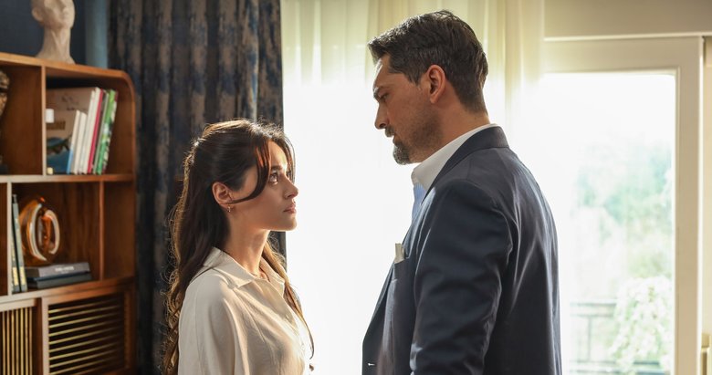 Aynadaki Yabancı ekrana kilitleyecek