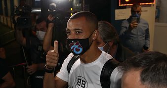 Denizlispor, Mathieu Dossevi’yi kadrosuna kattı