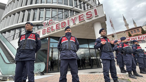 bolu-belediyesinde-arama-3-kisi-daha-gozaltina-alindi-1775303541581.png