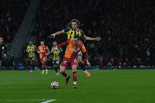super-kupada-dev-final-sampiyon-fenerbahce-1768068217706.jpeg