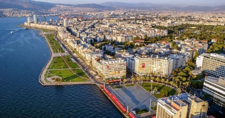 İzmir’de nüfus 4 milyon 462 bin 56 oldu