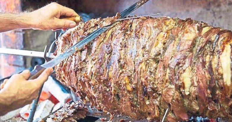 Bir geleneğin kültürün adı: 25 Mart Oltu Cağ Kebabı