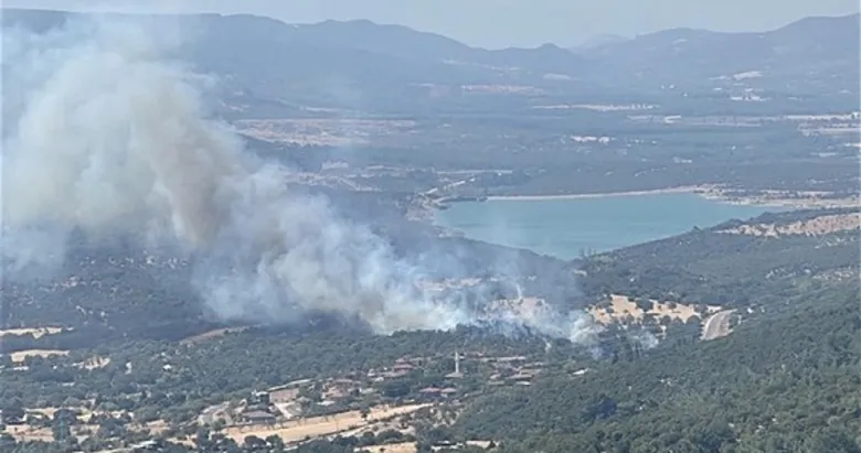 Çanakkale’de tarım arazisi ve merada yangın! Vali Toraman’dan açıklama