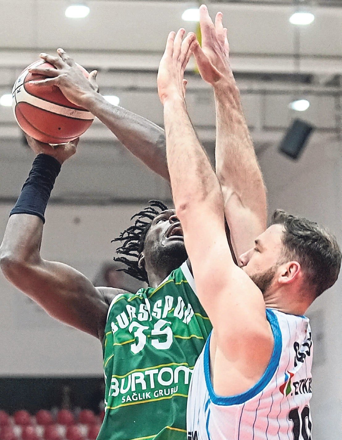 Petkimspor’dan kritik galibiyet