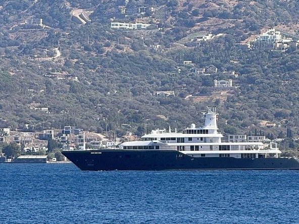 Bodrum’da mega yatın çarptığı motor yatın kaptanı: Karaya değil de bize vurmayı tercih etti...