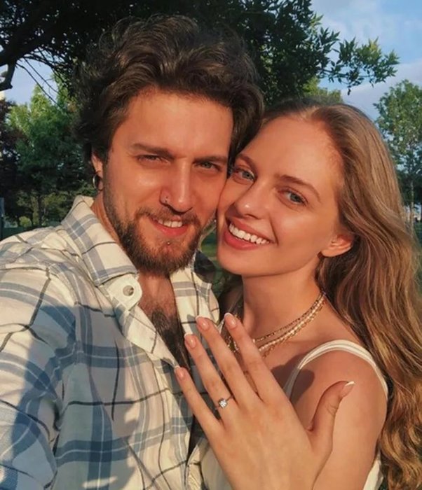 İpek Filiz Yazıcı ve Ufuk Beydemir nikah masasına oturdu