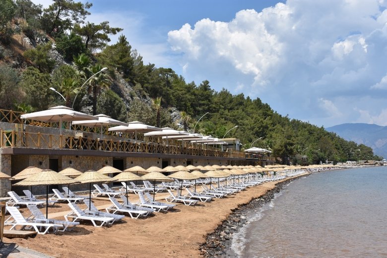 Muğla’da Marmaris İçmeler Halk Plajı hizmete açıldı