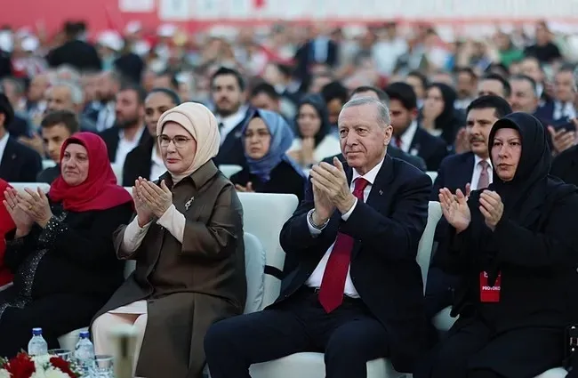 Başkan Erdoğan: FETÖ olduğu sürece mücadelemiz de sürecektir