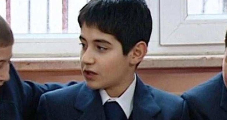 Yabancı Damat’ın Mustafa’sı Avrupa’ya yerleşip şarkıcı oldu! Son hali şoke etti