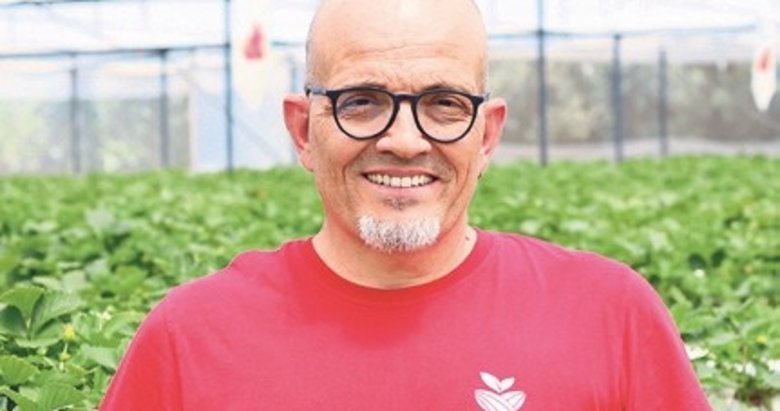 Emekli mühendis, eşinin böbreği ile hayata tutundu