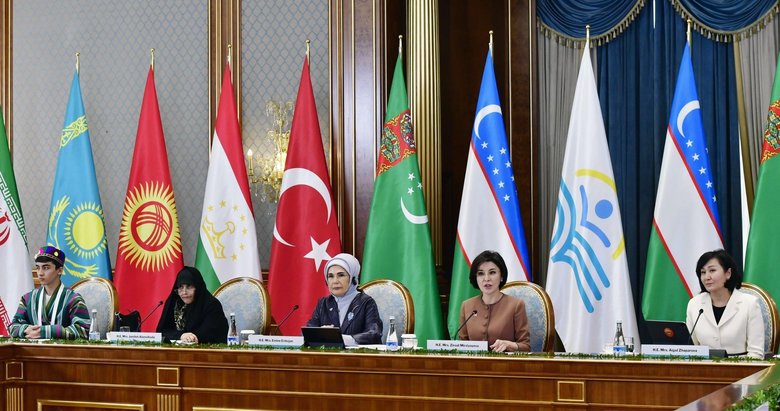 Emine Erdoğan’dan Çocuklar ve Gençler İş Başında-Orta Asya’da İklim Değişikliği forumuna ilişkin paylaşım