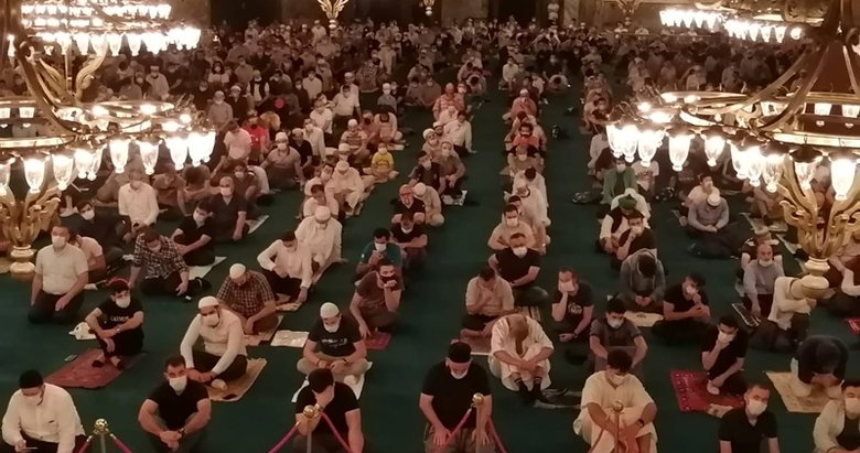 İzmir’de bayram namazı saat kaçta? Kurban Bayramı namazı saat kaçta kılınacak?