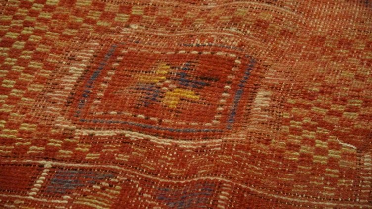 5 asırlık göz nuru; Çanakkale halısı... Metrekaresi bin lira!