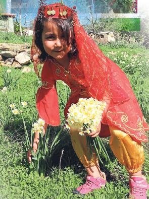 Çiçeğin görsel şovuna davetlisiniz