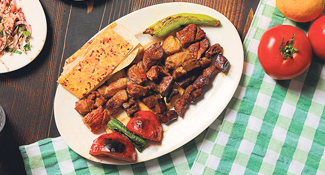 İzmir’de tarihi lezzet: Ateş Ocakbaşı