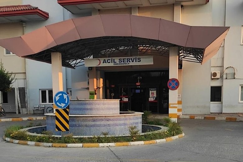 mugladan-kahreden-haber-zehirlenme-suphesiyle-hastaneye-kaldirilan-kardeslerden-biri-hayatini-kaybetti-1764225145242.jpg