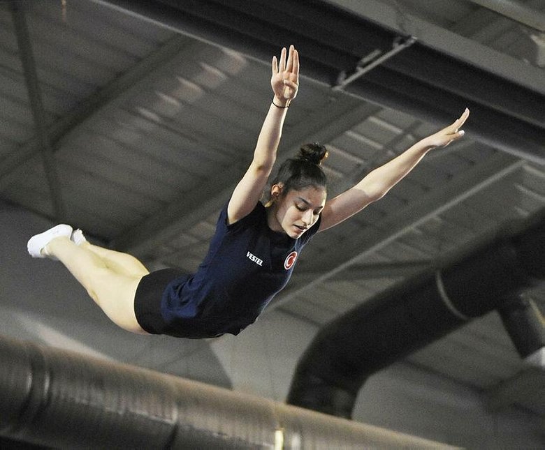 İzmirli milli cimnastikçi Sıla Karakuş: En büyük destekçim ailem