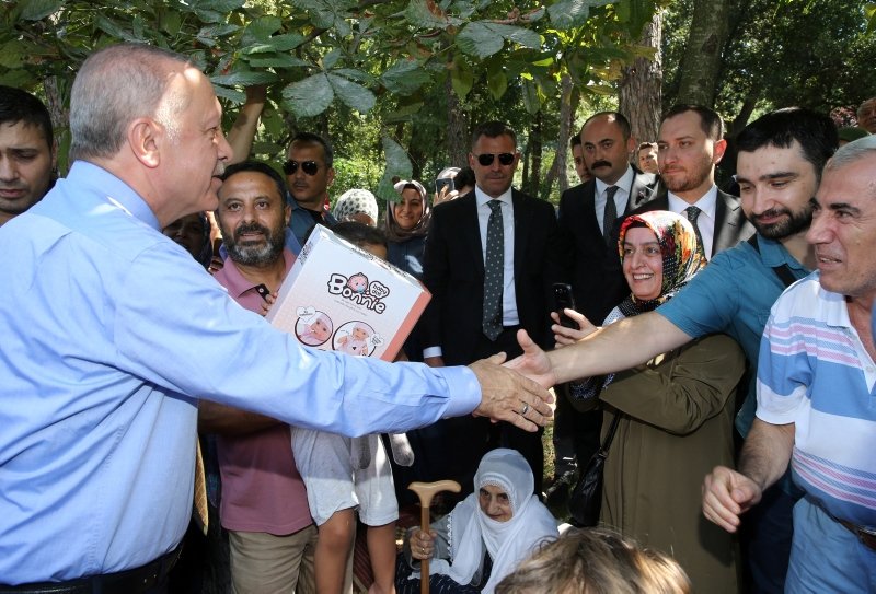 Başkan Erdoğan Çamlıca Korusunda vatandaşlarla buluştu