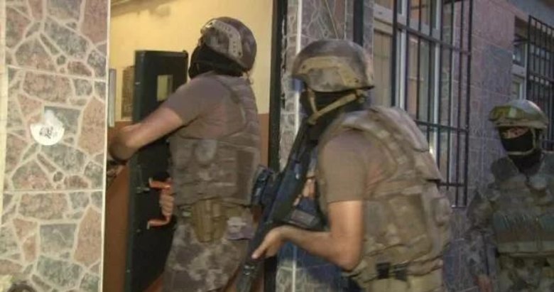 İzmir’in 14 ilçesinde uyuşturucu operasyonu! 20 şüpheli yakalandı