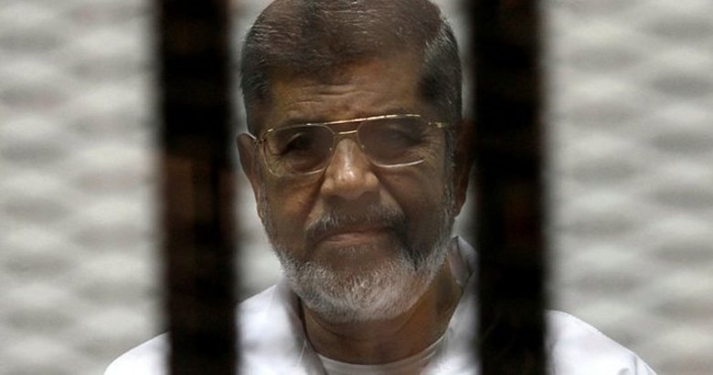 Muhammed Mursi için yurt genelinde gıyabi cenaze namazı kılındı