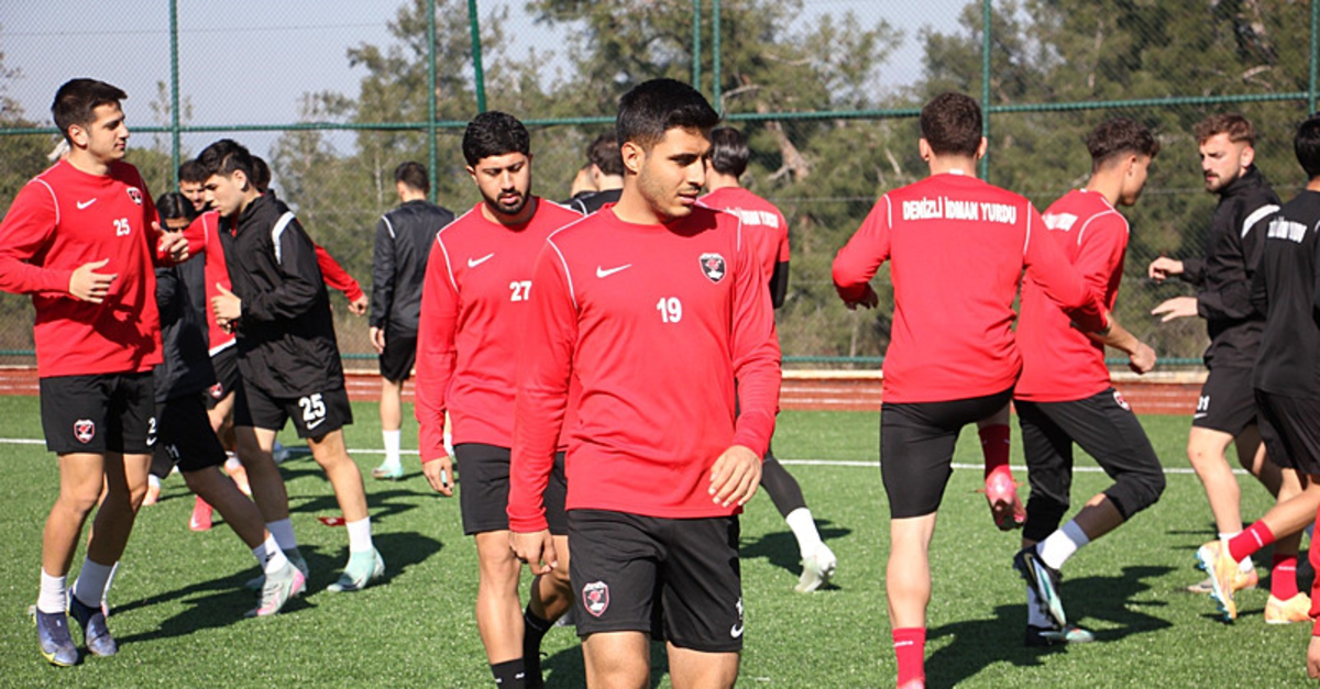 Denizli’de Umutcan kaleye duvar ördü