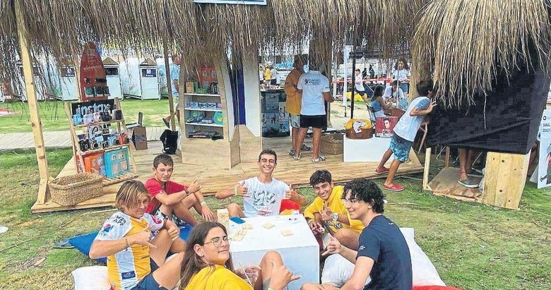 Çeşme’de D&R sponsorluğunda mavi derinliklere kültürel yolculuk