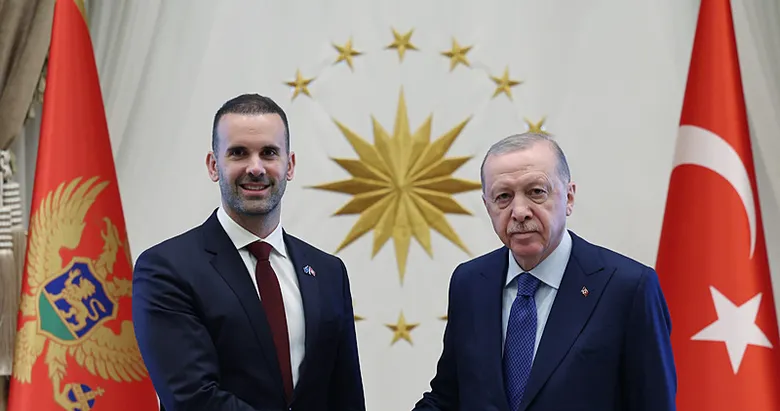 Başkan Erdoğan Külliye’de Karadağ Başbakanı Milojko Spajic’i kabul etti