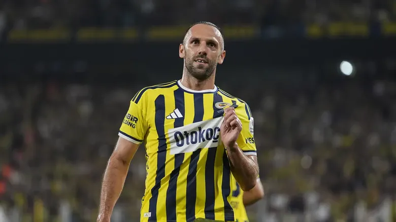 derbi-icin-nefesler-tutuldu-ugurcan-mi-ederson-mu-1792877984927.png