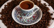 Türk kahvesinin hatırı, fiyatlara yeniliyor