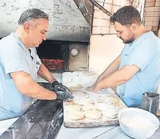Asırlık fırında lezzet nöbeti