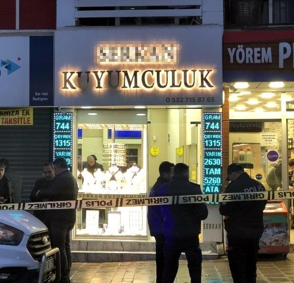 Cezaevinden çıktı İzmir’de yine soygun yaptı