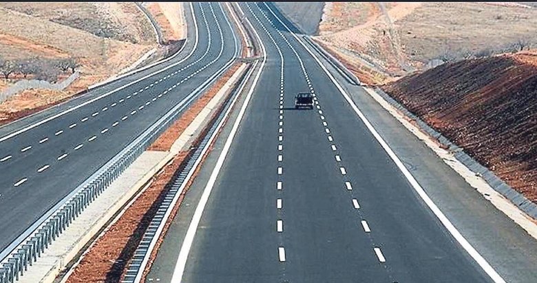 İzmir-Ankara otoyolu geliyor