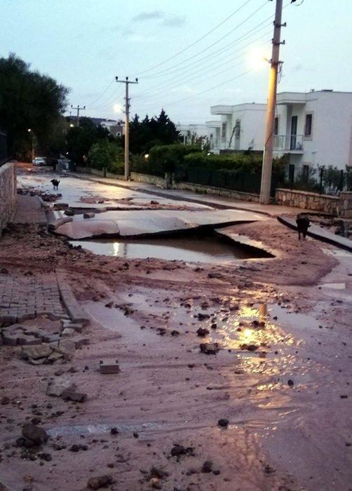 Bodrum’da içme suyu hattında patlama