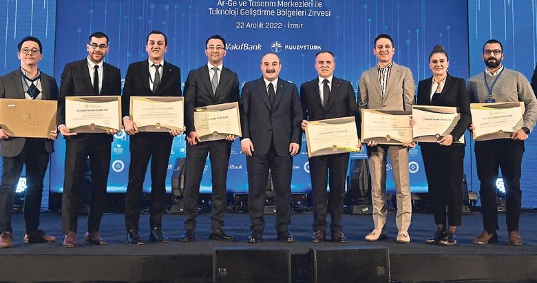 Taş üstüne taş koyan herkes yol arkadaşımız