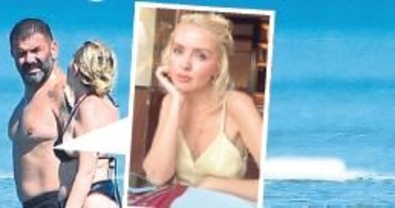 Çeşme plajında ilan-ı aşk etti