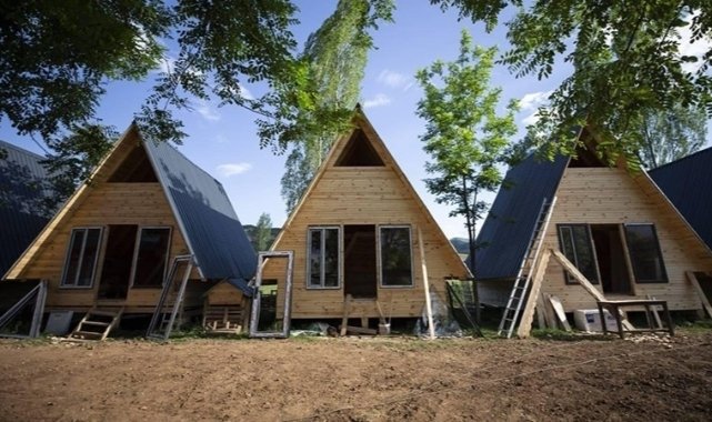 Sahte bungalov sayfalarıyla vurgun yapan dolandırıcılar yakalandı