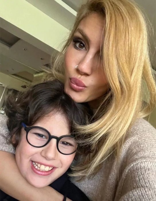 Çağla Şıkel ve Emre Altuğ, çocukları Uzay’ın doğum gününü kutladı