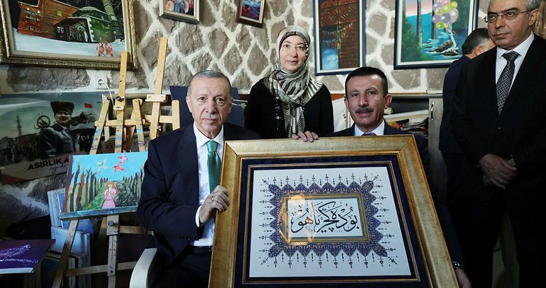 1982 Anayasası ülkemizi paçasından aşağı çekiyor