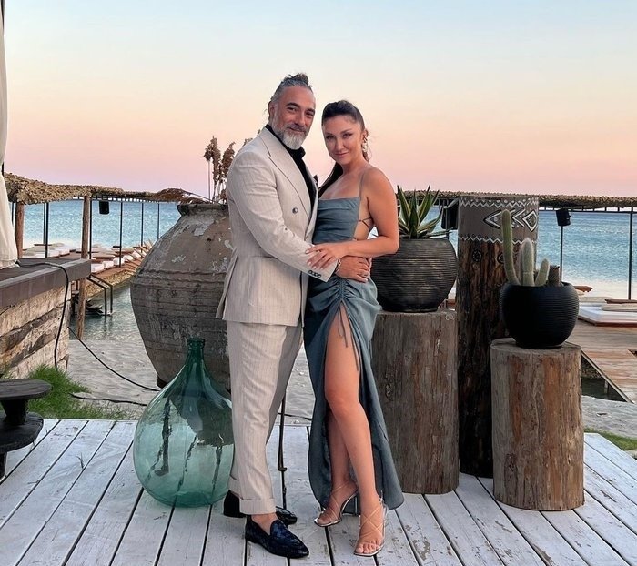 Ünlü oyuncu Selim Bayraktar 5 yıllık aşkıyla dünyaevine girdi