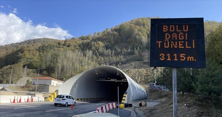 Yenilenen Bolu Dağı Tüneli trafiğe açıldı