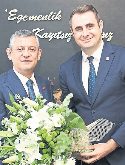 chpde-ilk-nester-izmire-cagatay-gucun-bileti-kesildi-1781211581871.jpeg