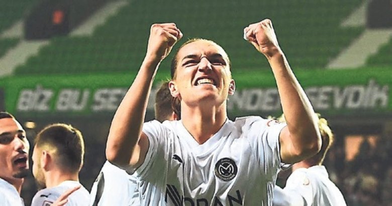 Manisa FK evinde İstanbulspor önünde