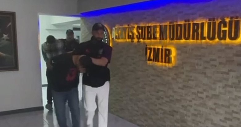 İzmir’de oto galeriye motosikletten ateş açıldı