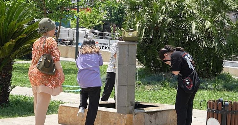 Manisa yanıyor! Termometreler 45 dereceyi buldu