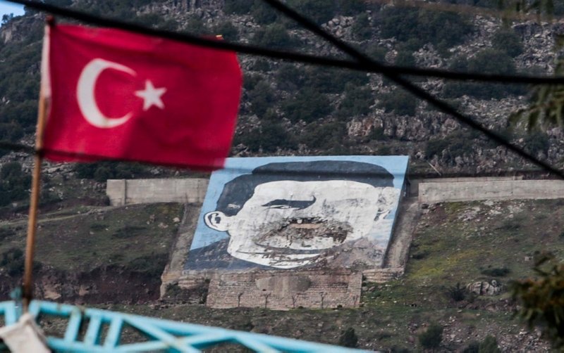 Darmık Dağı’nda Erdoğan posteri