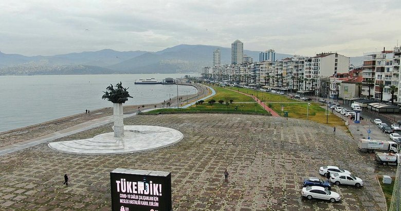 İzmir’de sular çekildi! Selden en fazla etkilenen bölgelerden Alsancak semti, havadan görüntülendi