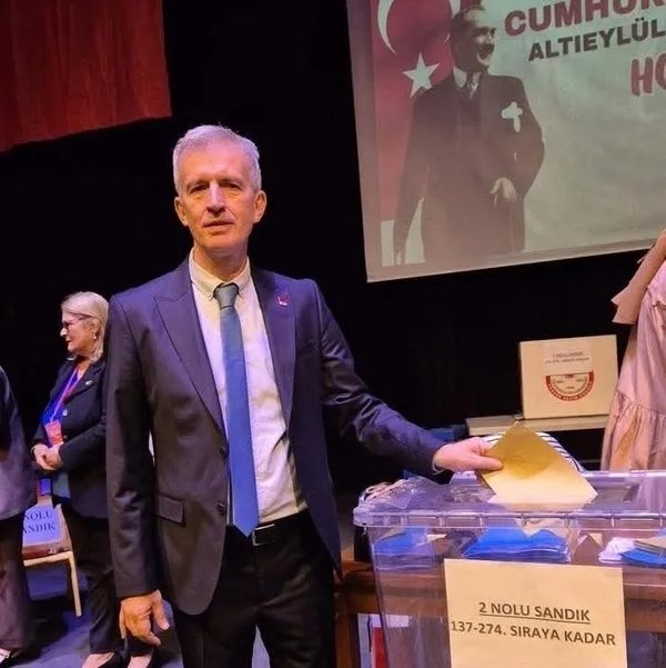 CHP’li başkanın ilk icraati kadına şiddet! Sen bana başkan diyemezsin erkeksen gel