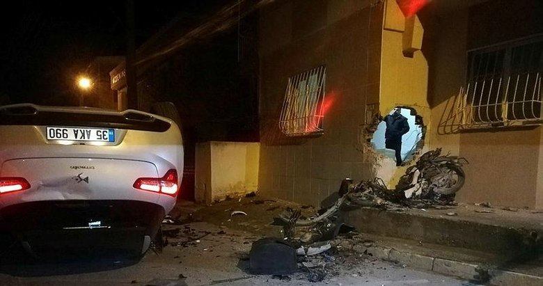 İş yeri sahibinin otomobille çarptığı motosiklet evin duvarını yıktı: Hırsızlık şüphelisi öldü, 2 yaralı