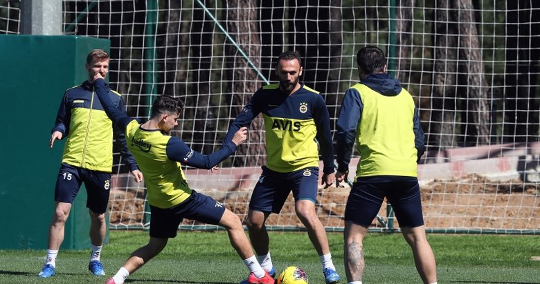 Fenerbahçe’de ara bitti çalışmaların başlayacağı tarih açıklandı