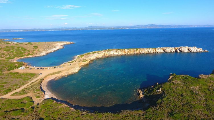 Kuzey Ege’nin tatil cenneti Bozcaada ‘En büyülü adalar’ arasında yerini aldı